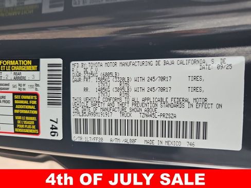 Used 2025 Toyota Tacoma SR5 AWD/4WD image 40