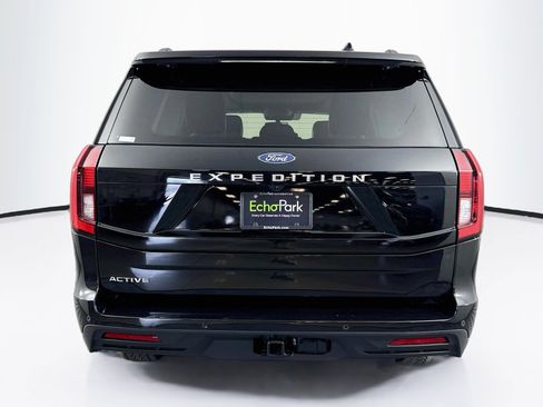 Used 2025 Ford Expedition Active AWD/4WD image 7