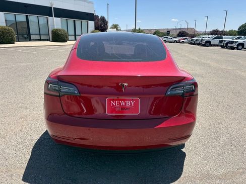 Used 2022 Tesla Model 3 RWD image 5