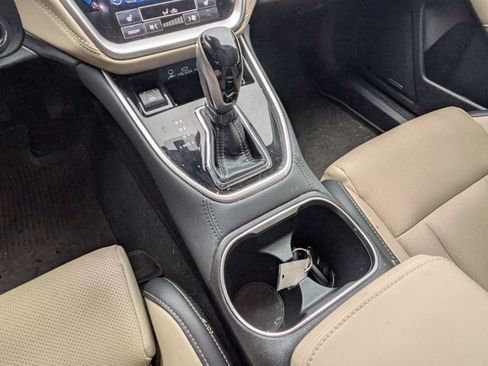 Used 2024 Subaru Outback Limited image 16