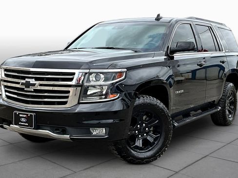 Used 2019 Chevrolet Tahoe LT w/ Luxury Package image 35