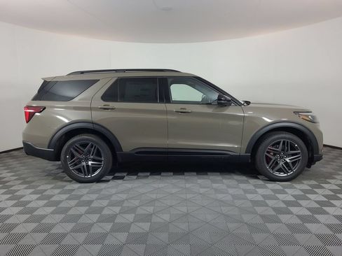 New 2026 Ford Explorer ST-Line w/ ST-Line Street Pack AWD/4WD image 2