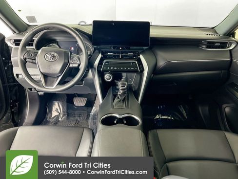 Used 2024 Toyota Venza Nightshade AWD/4WD image 7