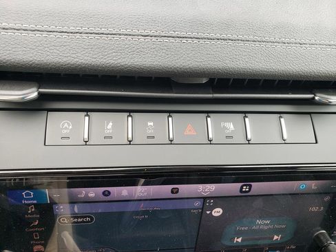 New 2026 Jeep Grand Cherokee L 4WD image 19