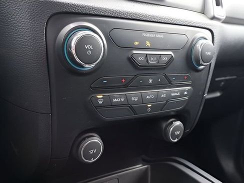 Used 2020 Ford Ranger XLT image 19