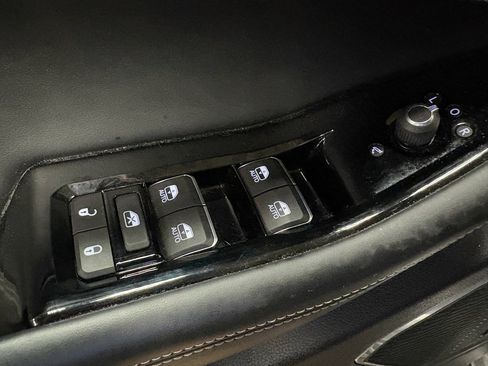 Used 2023 Jeep Grand Cherokee L Overland w/ MOPAR Finishing Package image 14