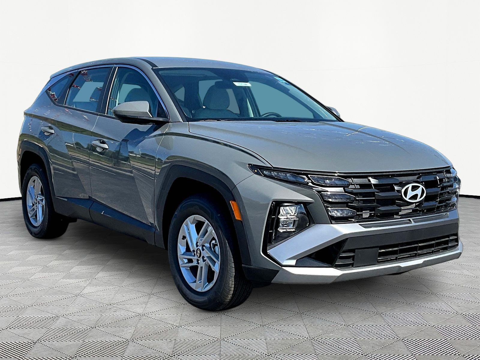New 2026 Hyundai Tucson SE AWD/4WD image 3