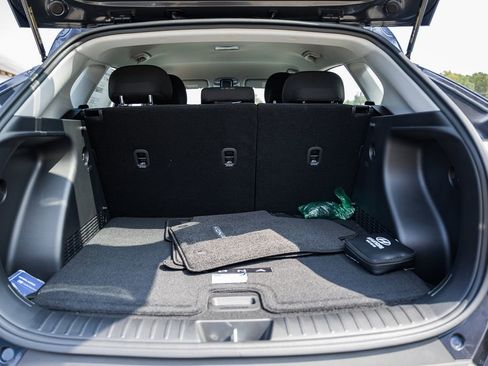 New 2026 Hyundai Kona SE image 8