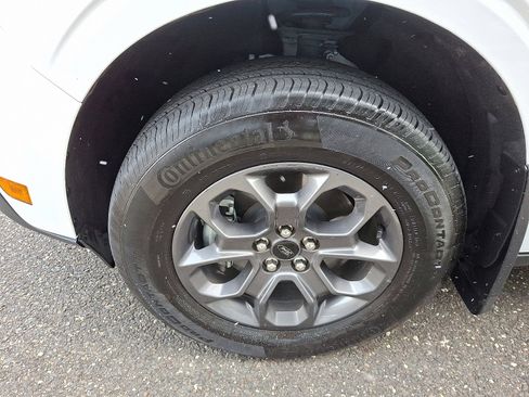 Certified 2024 Ford Maverick XLT w/ XLT Luxury Package image 11