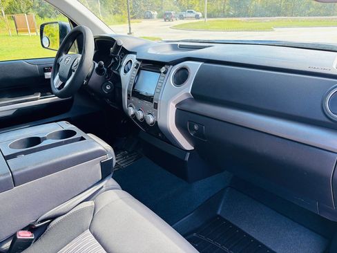 Used 2014 Toyota Tundra SR5 image 18