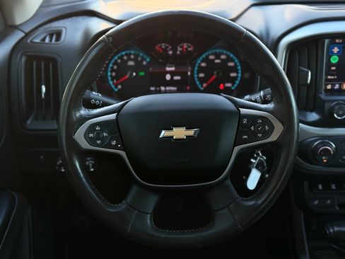 Used 2019 Chevrolet Colorado ZR2 image 18