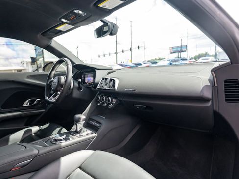 Used 2022 Audi R8 V10 RWD image 17