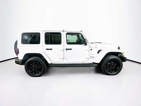 Used 2023 Jeep Wrangler Sahara image 10