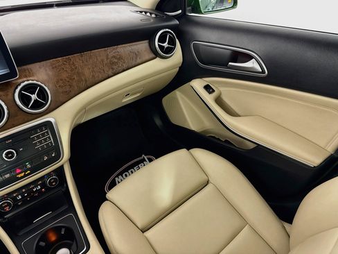 Used 2016 Mercedes-Benz GLA 250 4MATIC image 33