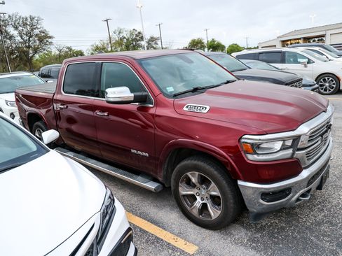 Used 2019 RAM 1500 Laramie image 8