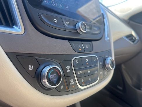 Used 2024 Chevrolet Malibu LT image 8