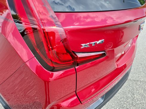 Used 2020 Cadillac XT4 Premium Luxury FWD image 32