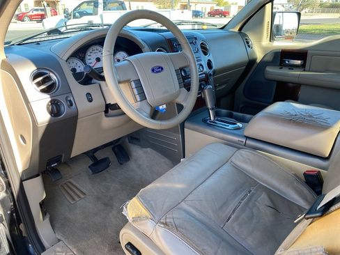 Used 2005 Ford F150 Lariat image 18