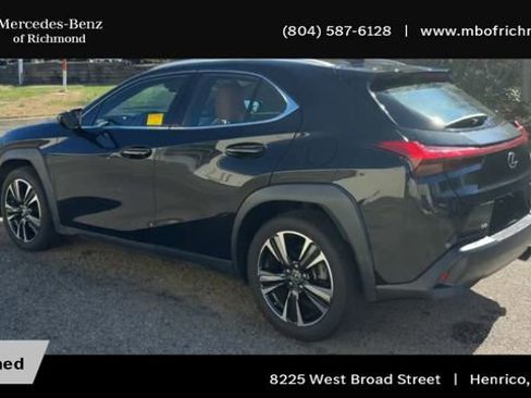 Used 2021 Lexus UX 200 200 Base w/ Accessory Package (Z1) image 8