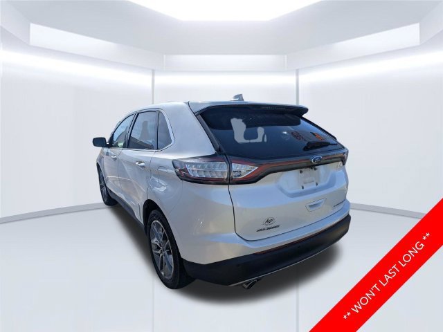 Used 2017 Ford Edge Titanium w/ Equipment Group 301A FWD image 3