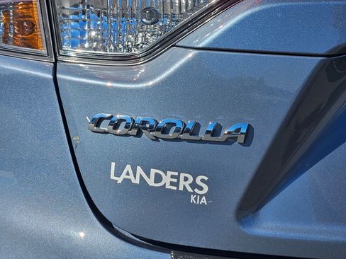 Used 2022 Toyota Corolla LE image 30