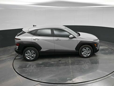 New 2026 Hyundai Kona SE image 29