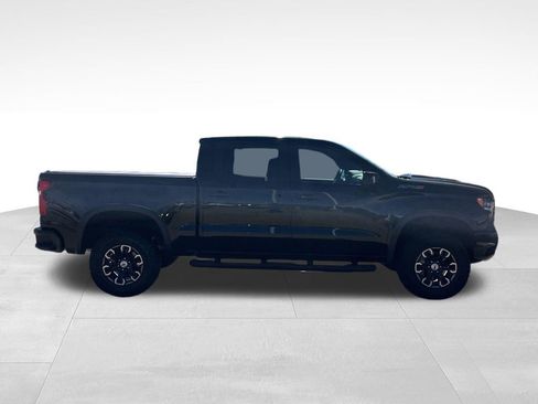 Used 2025 Chevrolet Silverado 1500 ZR2 w/ Technology Package image 5