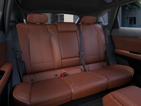 New 2026 Cadillac Optiq Luxury 2 image 17