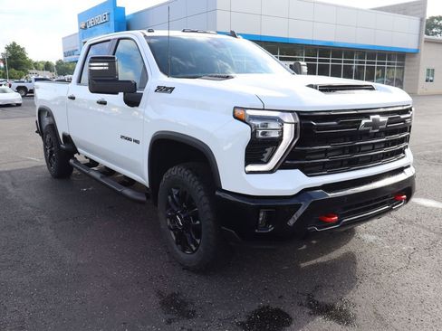 New 2026 Chevrolet Silverado 2500 LT w/ Trail Boss Package AWD/4WD image 2