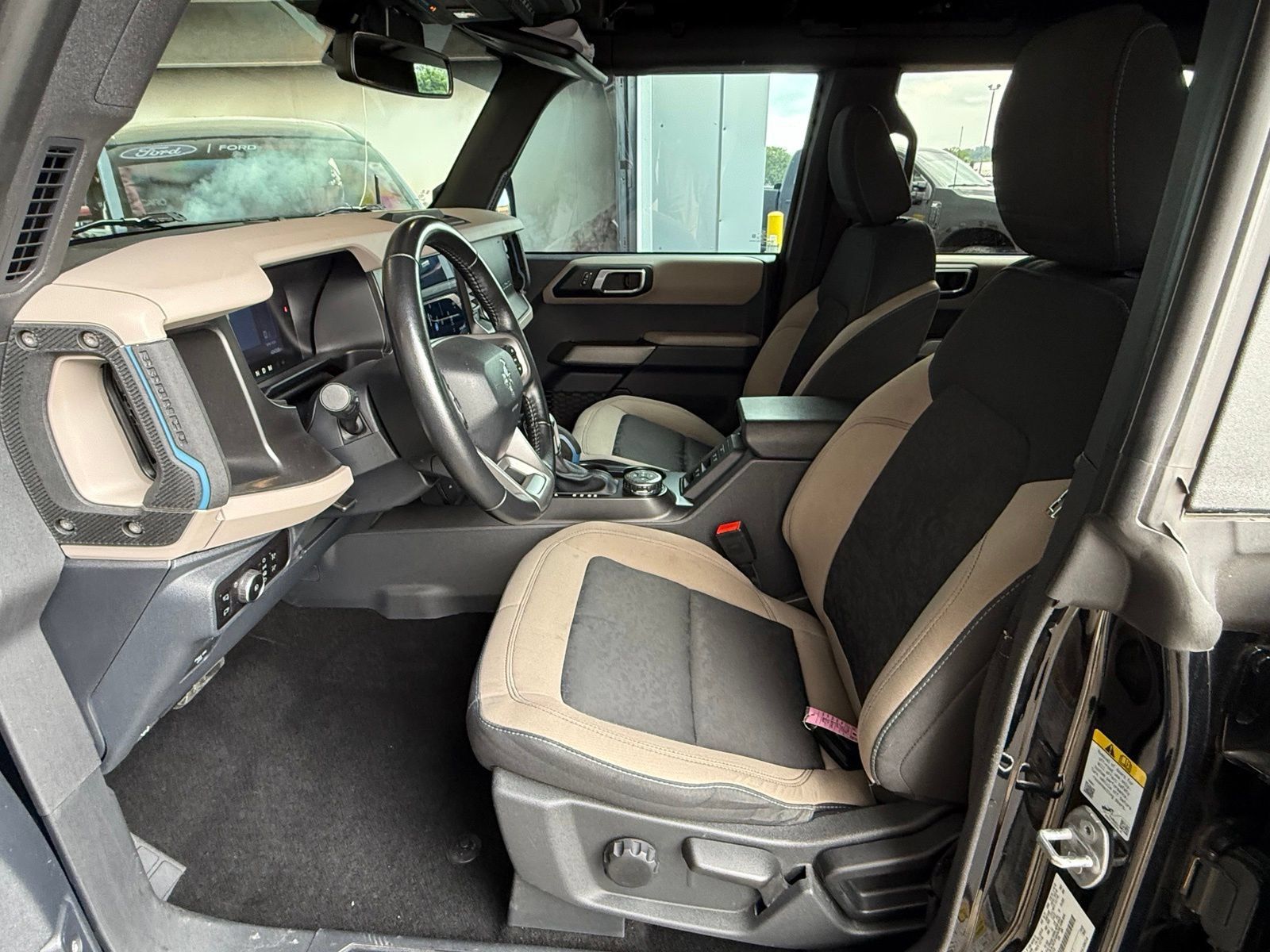 Used 2023 Ford Bronco Wildtrak AWD/4WD image 13