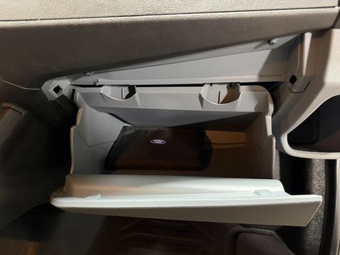 Used 2019 Ford Transit 350 XLT RWD image 38