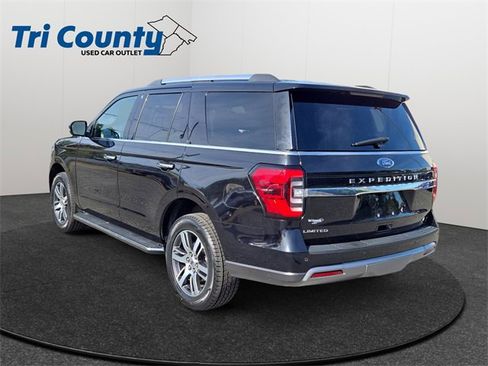 Used 2022 Ford Expedition Limited image 6