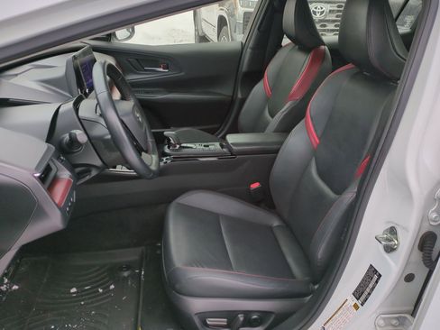 Used 2023 Toyota Prius Prime image 7