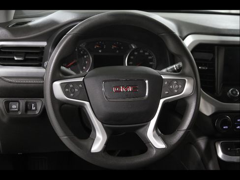 Used 2023 GMC Acadia SLE FWD image 7