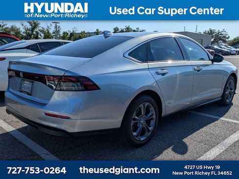 Used 2024 Honda Accord EX image 2