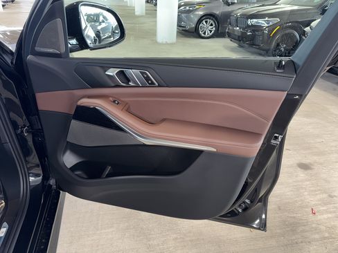 New 2026 BMW X5 sDrive40i w/ M Sport Package image 8