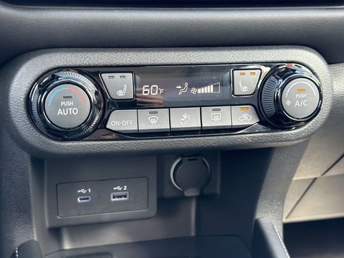 Certified 2024 Nissan Kicks SR w/ SR Premium Package image 7