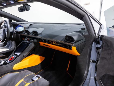 Used 2023 Lamborghini Huracan Tecnica image 31