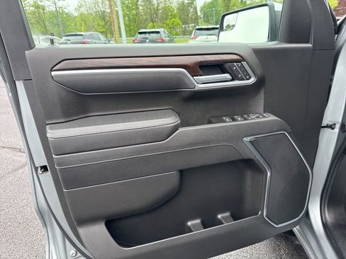 Used 2026 GMC Sierra 1500 SLT AWD/4WD image 14
