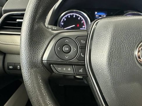 Used 2020 Toyota Camry LE FWD image 19