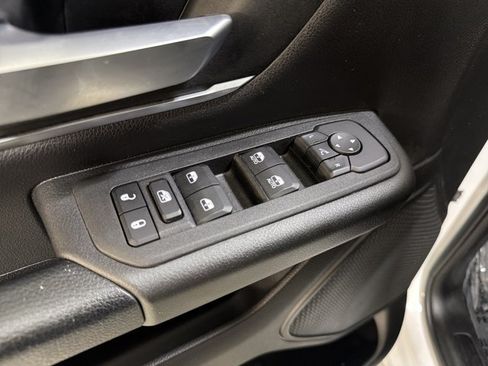 Used 2025 RAM 1500 Big Horn AWD/4WD image 18