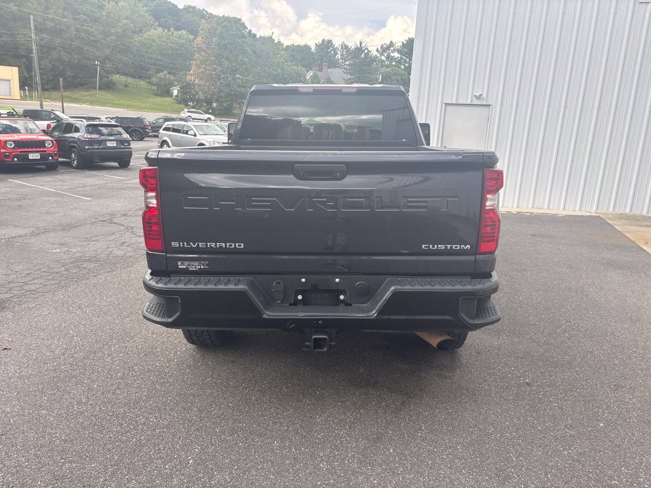 Used 2024 Chevrolet Silverado 2500 Custom AWD/4WD image 4