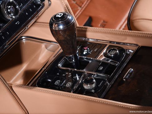 Used 2012 Bentley Mulsanne image 40