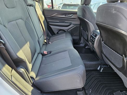 Used 2024 Jeep Grand Cherokee Laredo X w/ Luxury Tech Group I AWD/4WD image 30