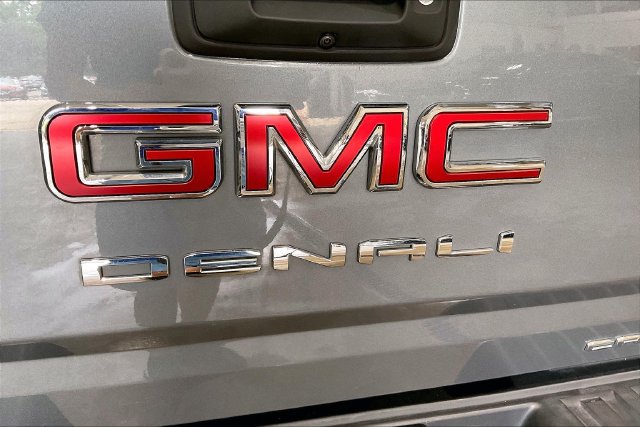 Used 2022 GMC Canyon Denali AWD/4WD image 9