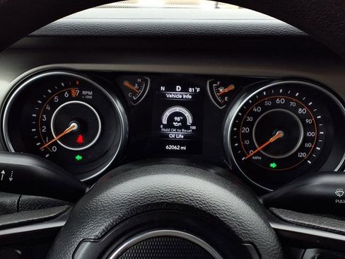 Used 2021 Jeep Gladiator Sport AWD/4WD image 16