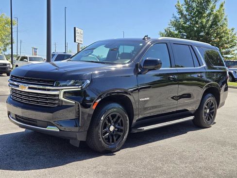 Used 2023 Chevrolet Tahoe LT RWD image 1