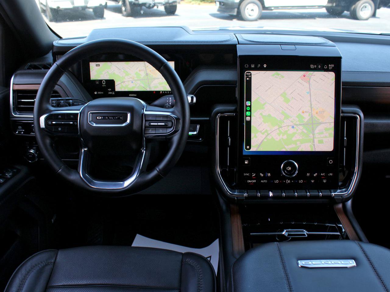 Used 2025 GMC Yukon Denali AWD/4WD image 28
