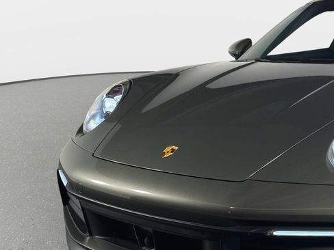 Used 2020 Porsche 911 Carrera 4S AWD/4WD image 11