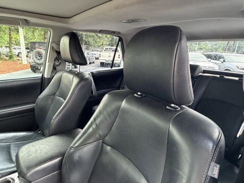 Used 2015 Toyota 4Runner Limited AWD/4WD image 18